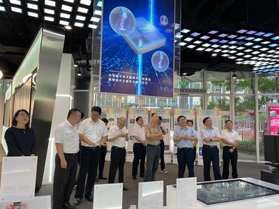 江蘇省人大常委會(huì)副主任馬秋林一行蒞臨我院視察調(diào)研，共話科技創(chuàng)新發(fā)展新篇章